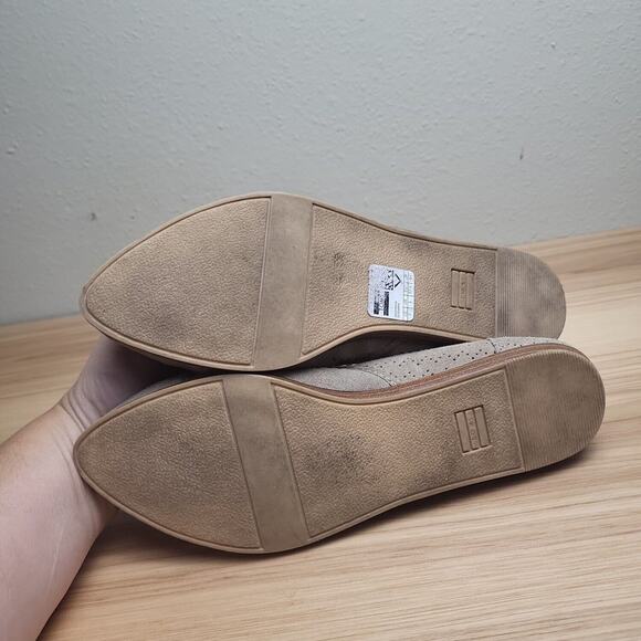 Toms Womens Beige Leather Comfort Flat Pointed Toe Slip On Ballet Flats Size 7 - Picture 4 of 7